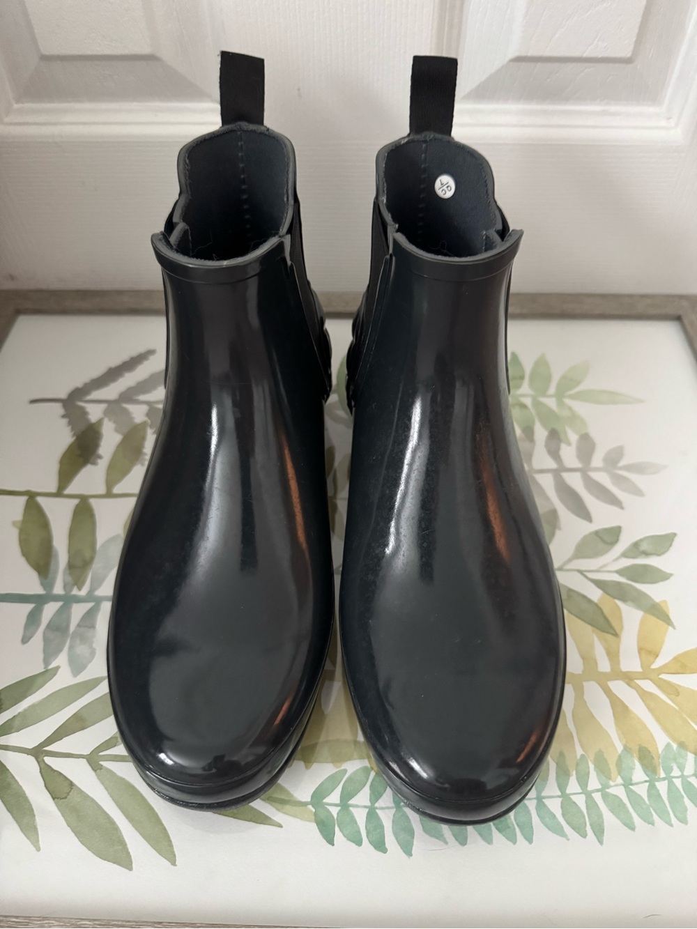 Hunter Black Gloss Chelsea Rain Boots